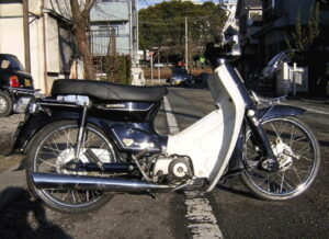 東京の「まつ」さんのカブ3号車